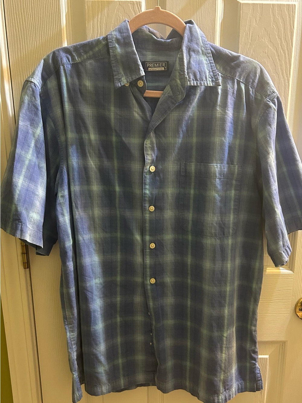 Premier Men’s Blue Plaid Short-Sleeve Button-Up Shirt